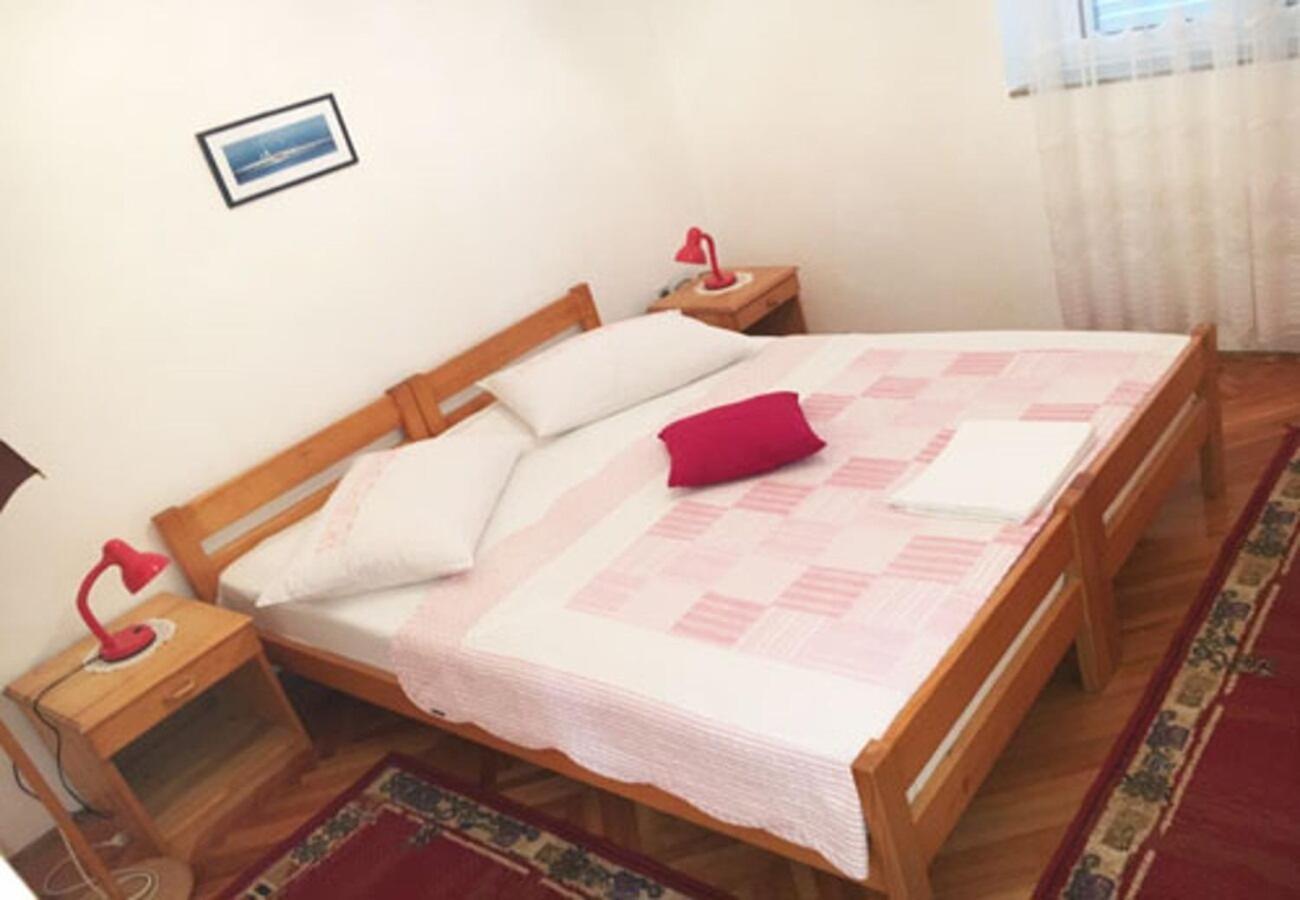 Apartments And Rooms Tomo 1 - At The Beach Zaostrog Luaran gambar