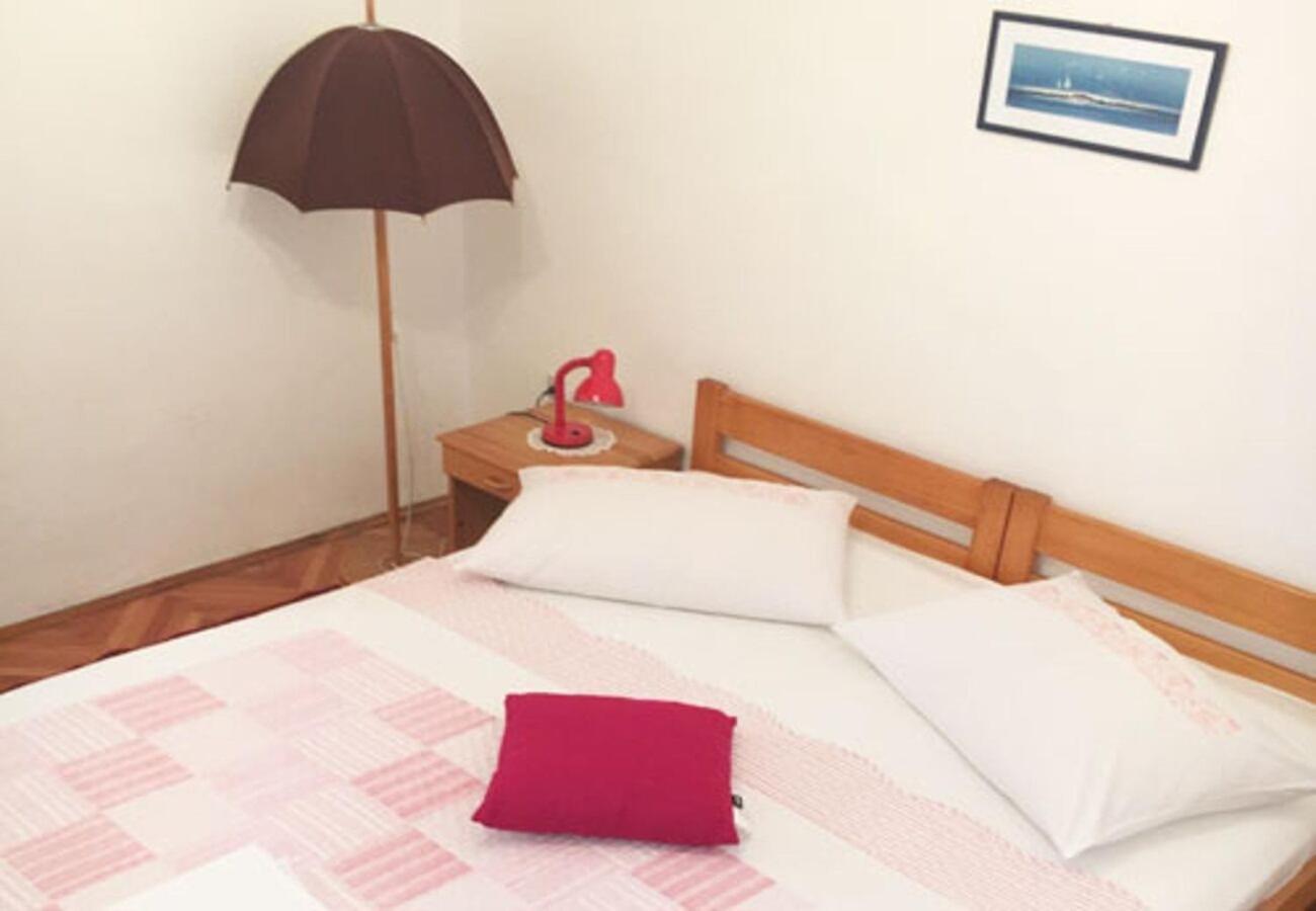 Apartments And Rooms Tomo 1 - At The Beach Zaostrog Luaran gambar